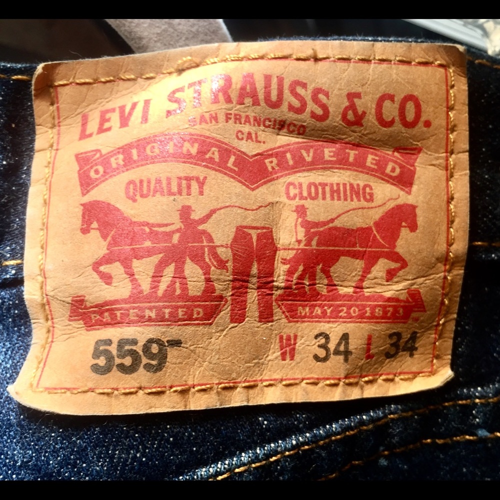 559 LEVIS ARE FINE FINE FINE IN 2009